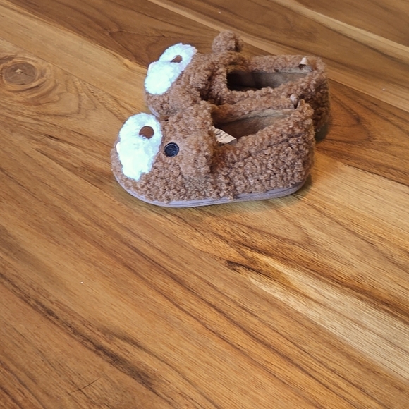 Toddler bear slippers size 6 - Picture 4 of 6